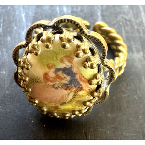 Vintage Fragonard Courting Couple Porcelain Cameo Adjustable Brass band Ring